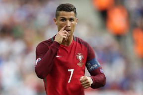 开云官网2026-英格拉姆末节19分接管比赛，篮网掀翻勇士的背后，沉默杀手的进化论