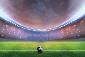 开云官网-当布雷默的左脚划破开罗夜空，一场非洲之巅的史诗对决